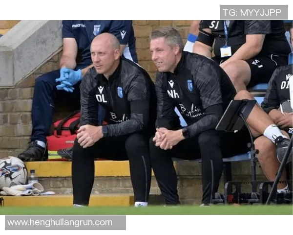 吉林汉姆与约维尔激战正酣谁能在这场较量中笑到最后